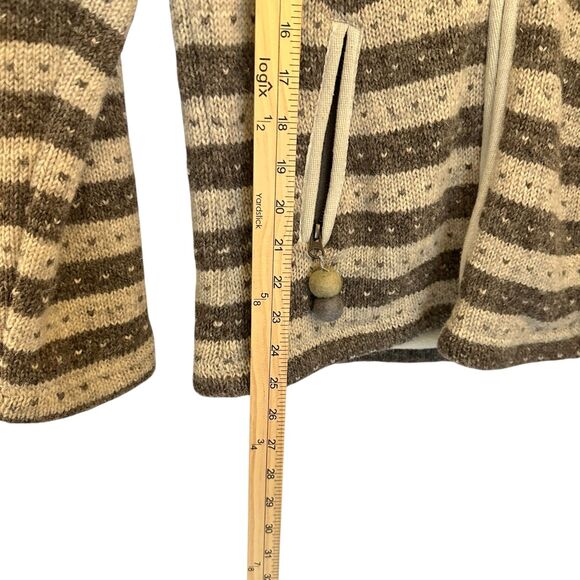 Laundromat Nepal 100% Wool Grey and Cream Striped Fleece Lined Zip Jacket M - Picture 7 of 7